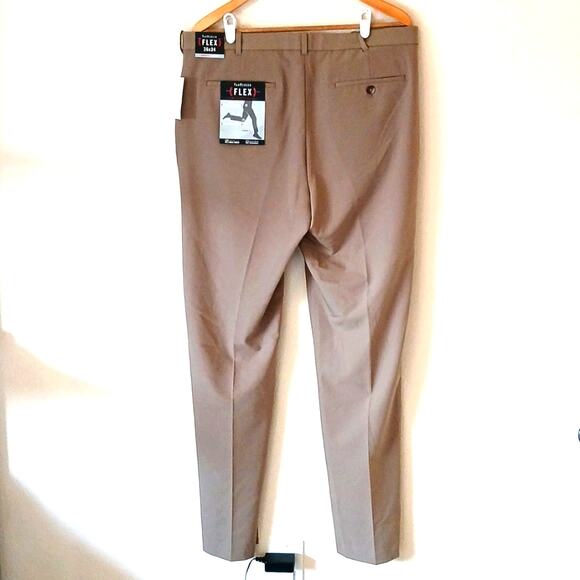 Van Heusen Flex Fit Khaki Flat Front Straight Fit Trouser Slacks - Picture 3 of 6